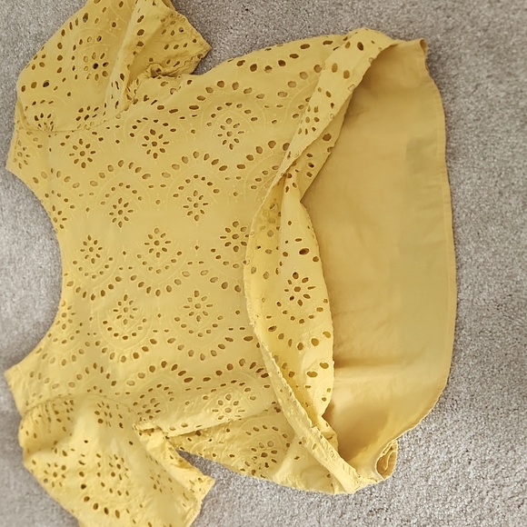 Banana Republic Eyelet Top - Picture 3 of 5